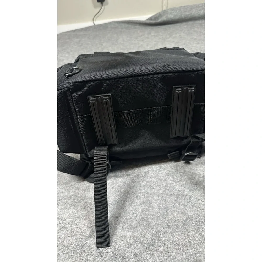 Canon Gadget Bag 2400 DSLR Camera Bag W/ Strap All Divider Inserts